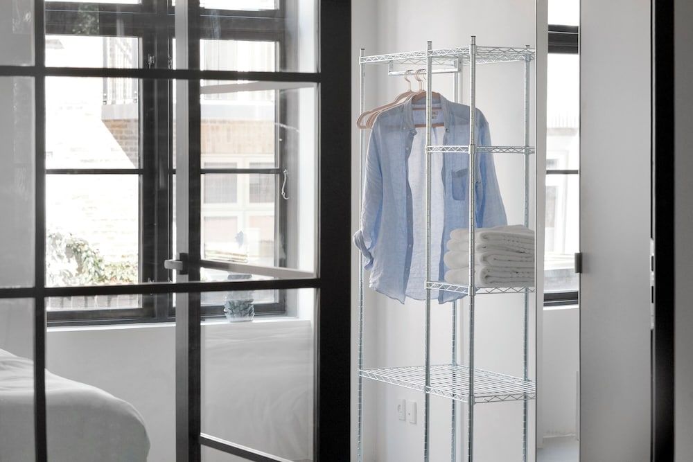 No.186 apartments by Daniel&Jacob's Design Apartment, Courtyard View 4