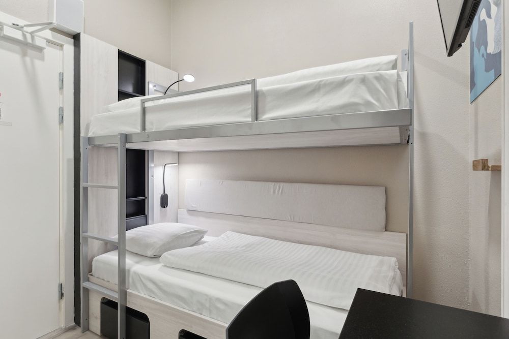 Economy Twin Room