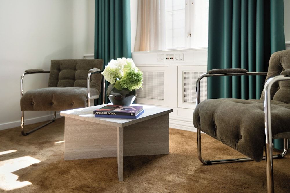 Royal Neighbors - 4 bedrooms - 2 bathrooms Luxury Apartment, City View 11