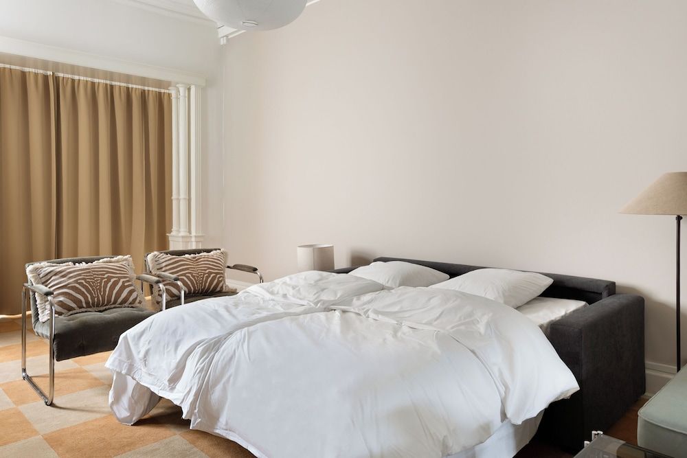 Royal Neighbors - 4 bedrooms - 2 bathrooms Luxury Apartment, City View 20