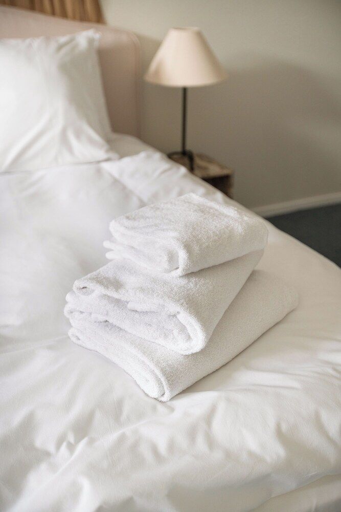 Royal Neighbors - 4 bedrooms - 2 bathrooms Luxury Apartment, City View 7