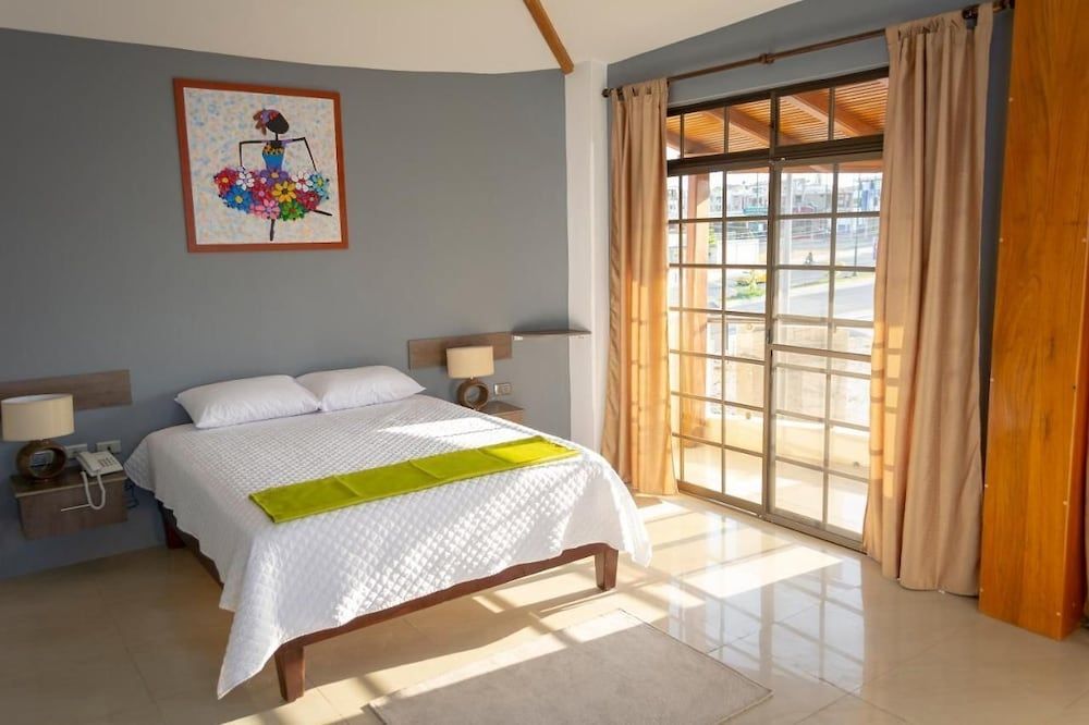 Family Room, Balcony, Partial Sea View