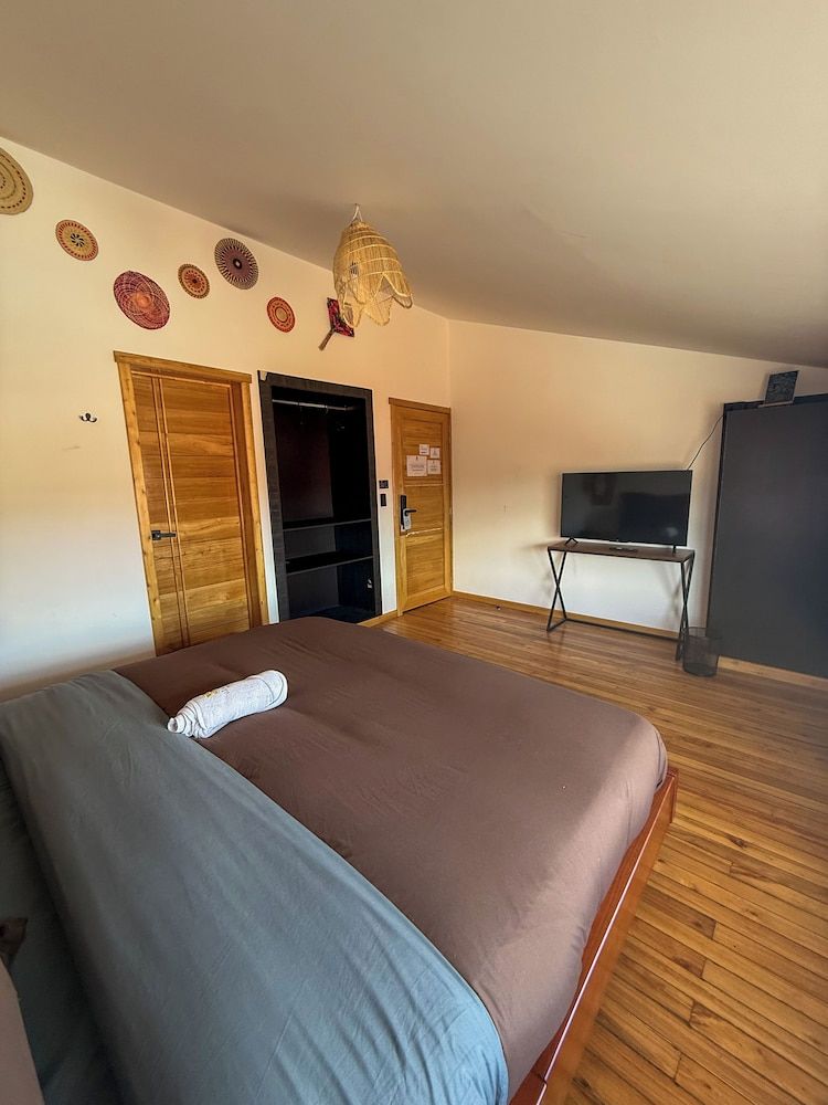 Rooms Classic Studio Suite, City View 6