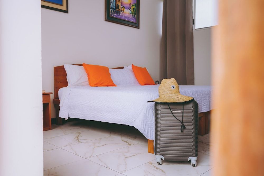 ECO HOSTAL ISLA AZUL Comfort Double or Twin Room 2