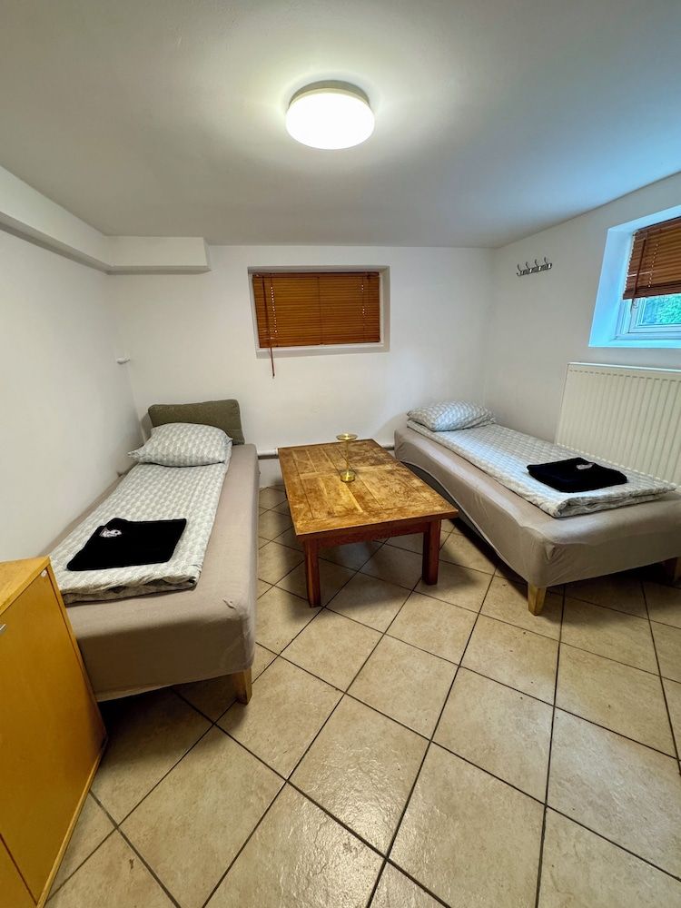 Casa de Rainer Room 1 Economy Room, 2 Twin Beds, Non Smoking 4