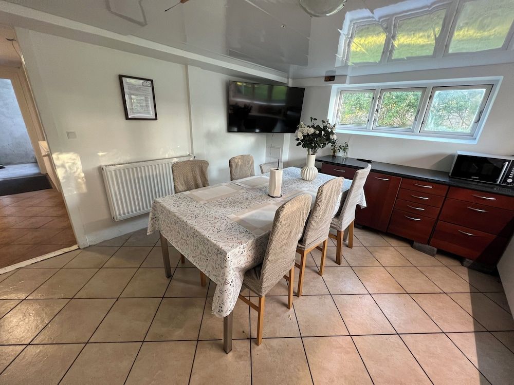 Casa de Rainer Room 1 Economy Room, 2 Twin Beds, Non Smoking 5