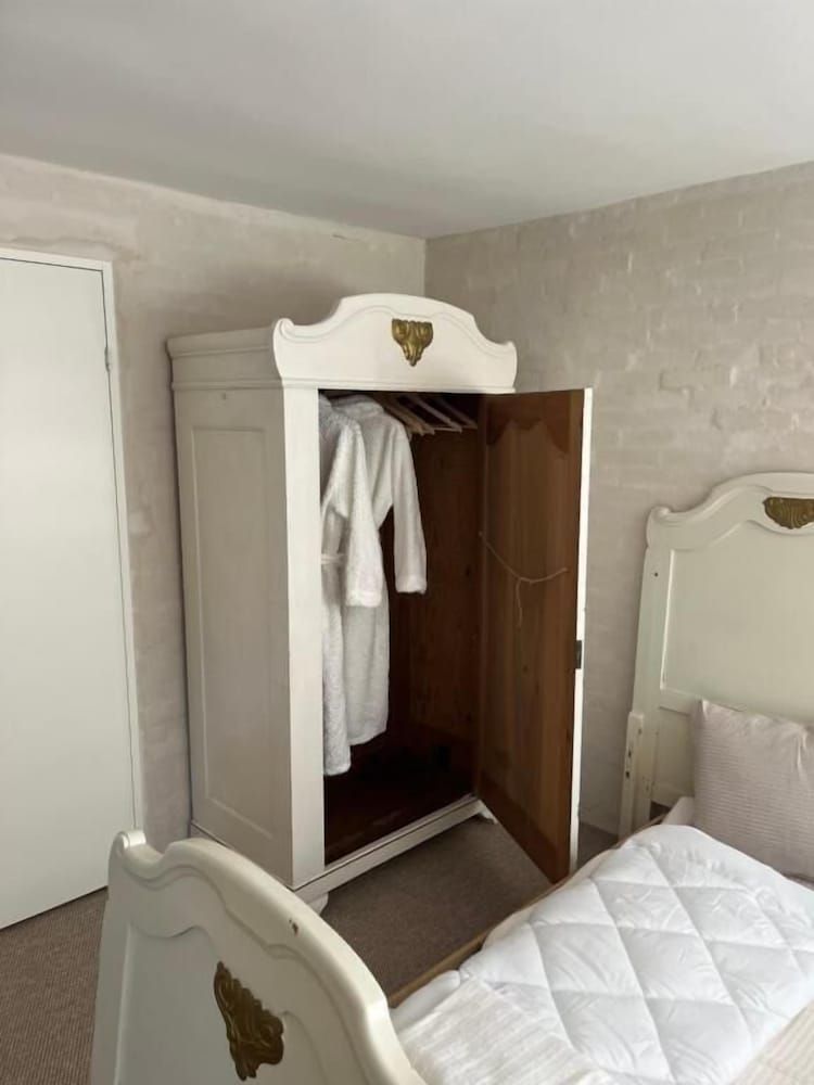 Winding B&B Silkeborg Comfort Double Room, 1 King Bed, Terrace, Pool View 6