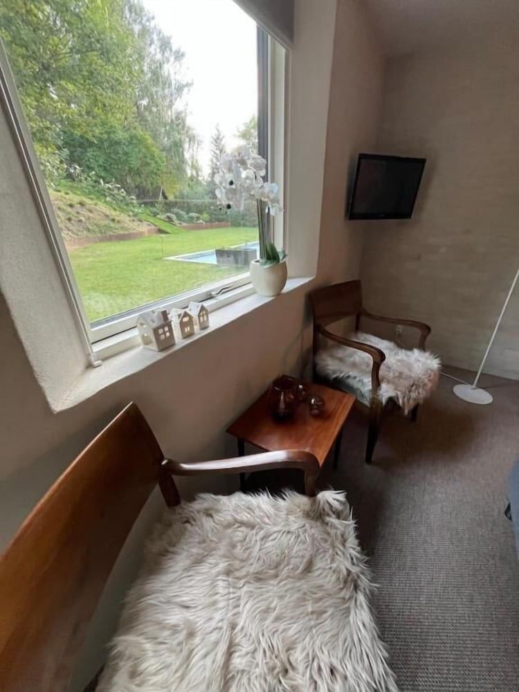 Winding B&B Silkeborg Comfort Double Room, 1 Queen Bed, Pool Access, Garden View 4