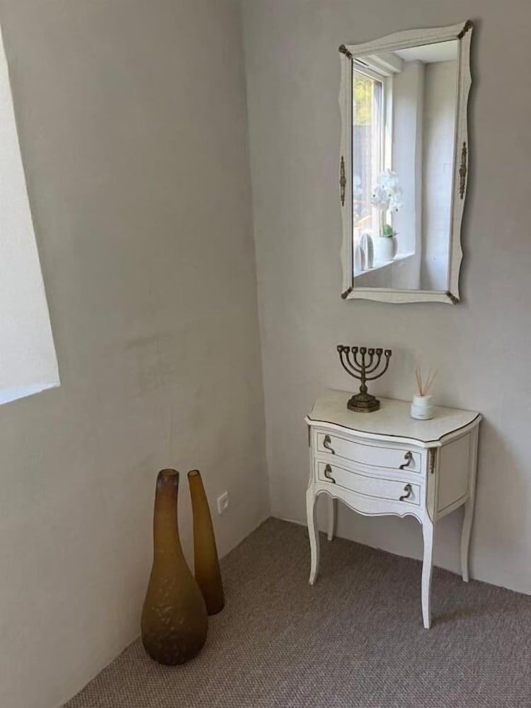 Winding B&B Silkeborg Comfort Double Room, 1 King Bed, Terrace, Pool View 5