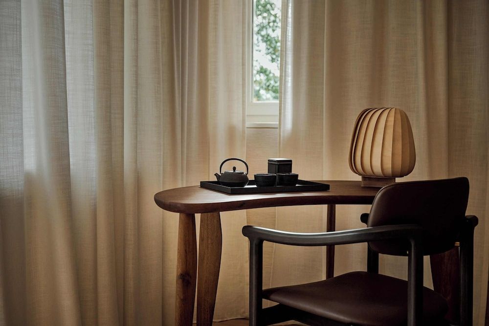 Signature Suite - The Tea Master