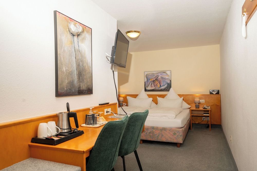 Hotel Sonne Erzgebirge Standard Double Room, Courtyard View 5