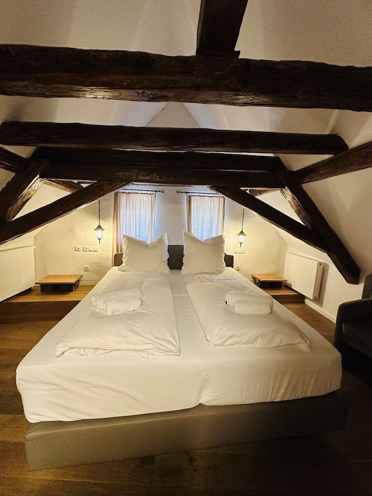 Hotel Mainchateau Deluxe Suite, 1 King Bed with Sofa bed, Non Smoking, River View 6