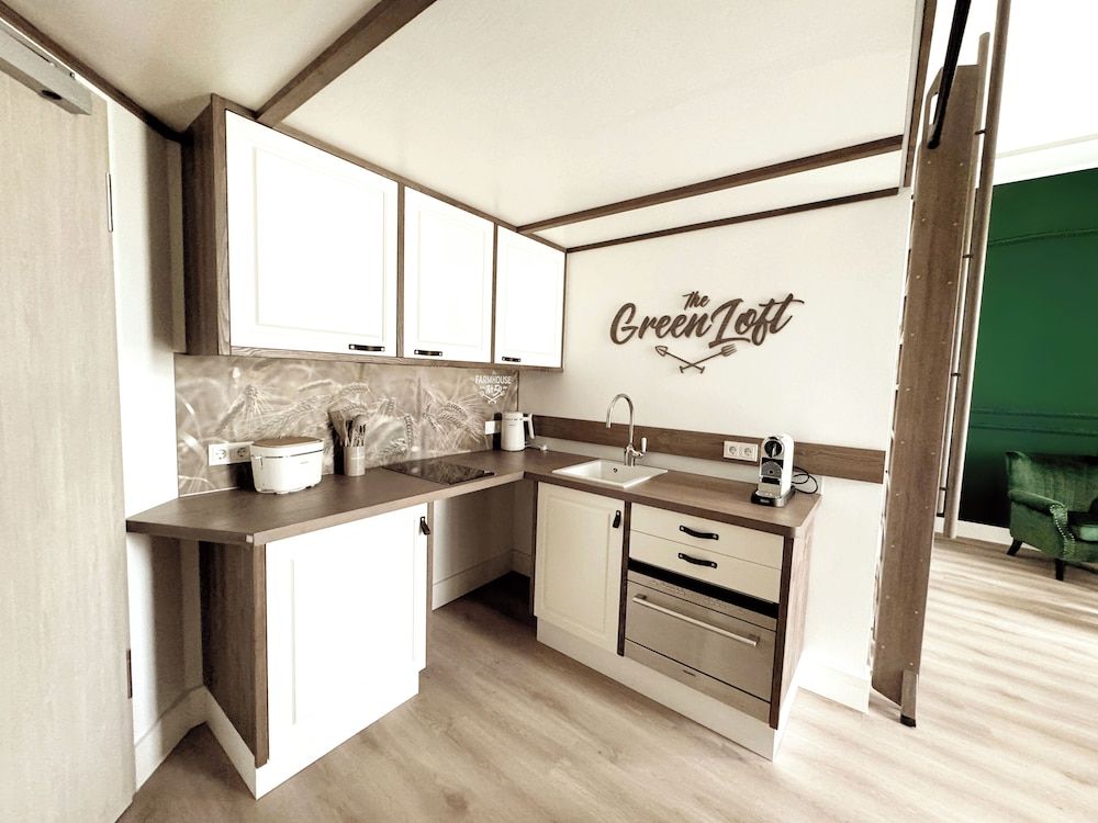 Loft, Pets Allowed, Garden View