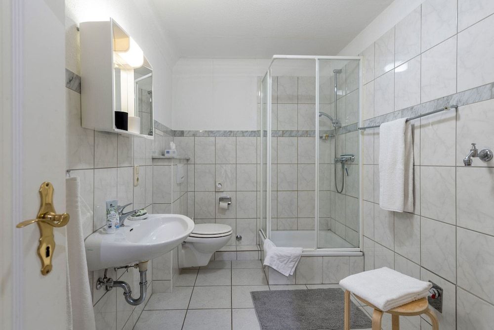 AMAYA Hotel & Suites Comfort Quadruple Room 3