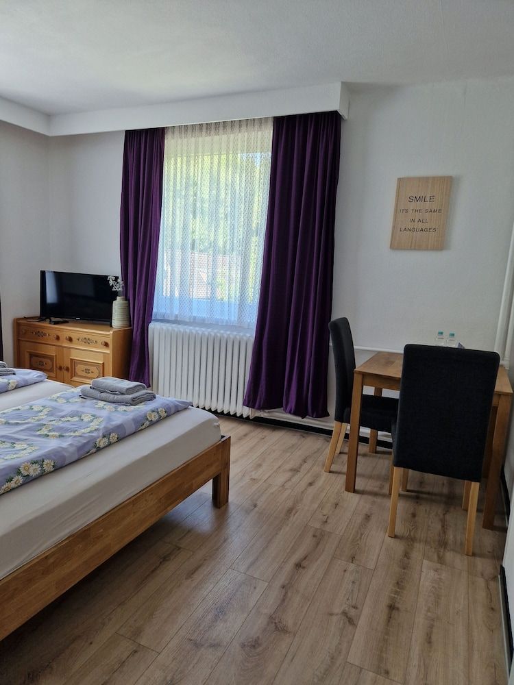 Classic Twin Room, Park View