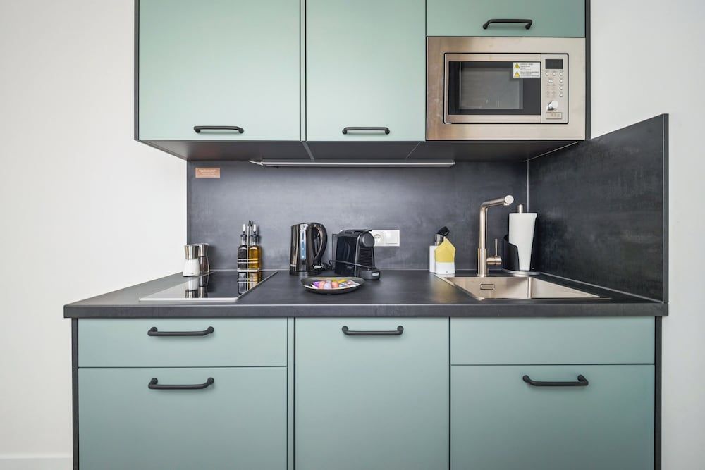 Limehome Chemnitz Kirchgässchen Comfort Suite with Private Terrace 4