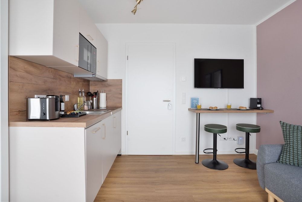 Premium Apartments I home2share Deluxe Apartment, Balcony 6