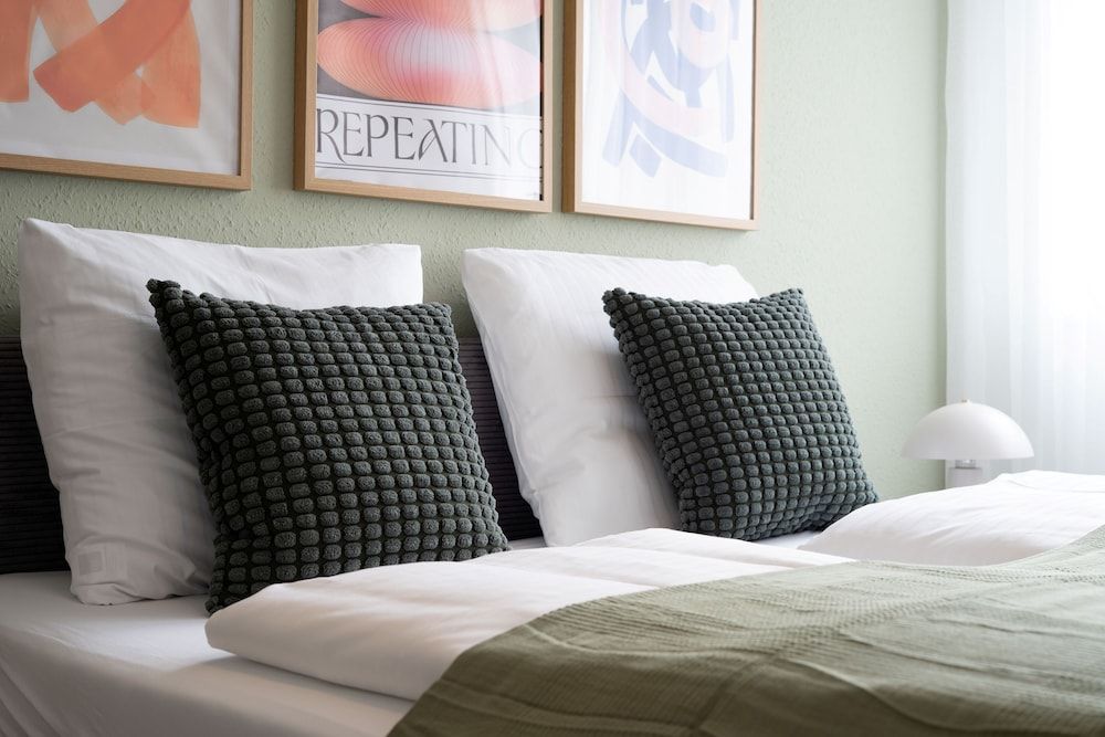 Premium Apartments I home2share Deluxe Apartment, Balcony 5