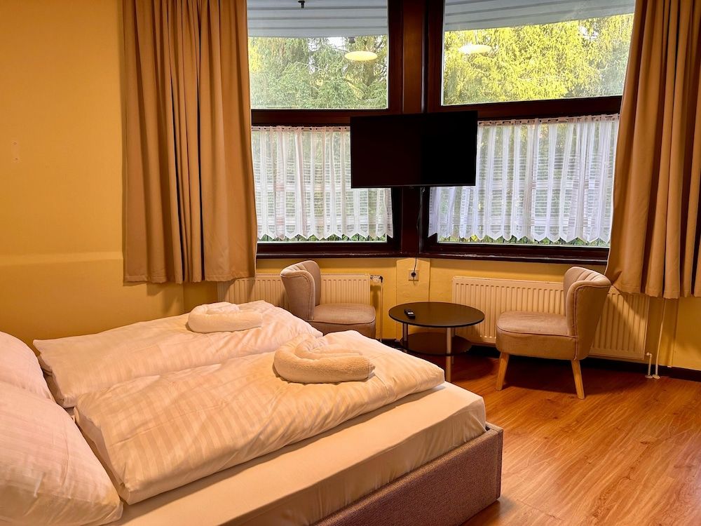 Standard Double Room, Balcony, Lake View