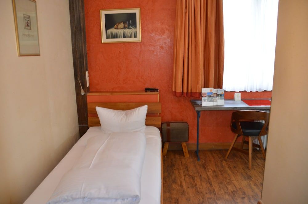 Gasthaus Gästekiste Basic Single Room, 1 Twin Bed, Non Smoking, Private Bathroom 3
