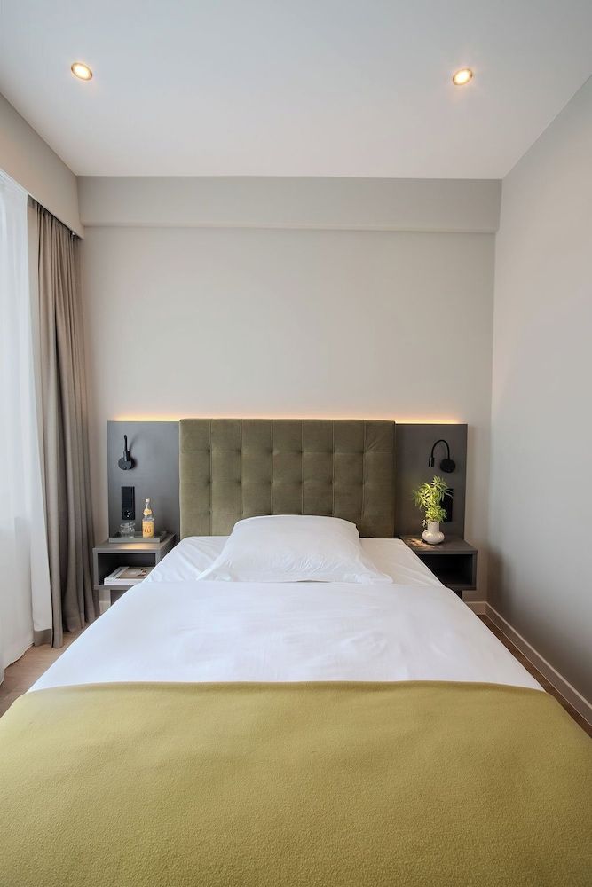 East Five Hotel Comfort Single Room 17