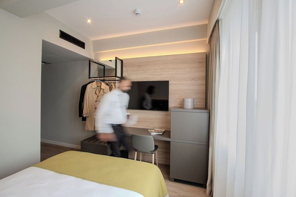 East Five Hotel Comfort Single Room 14