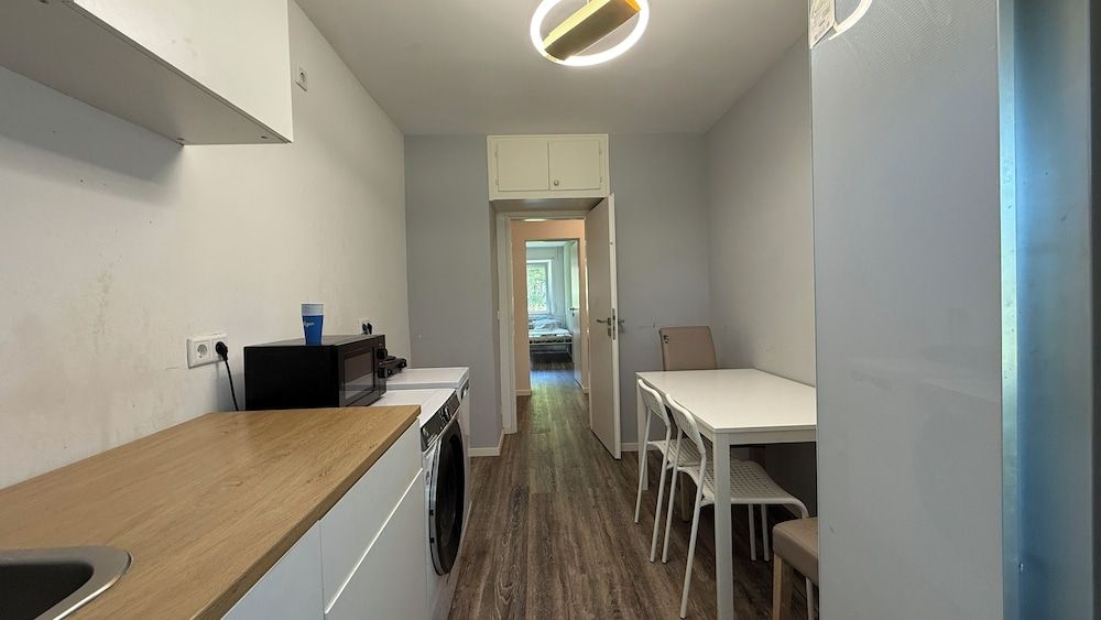 Three Bedroom Comfort Apartment Maintal Classic Apartment, Garden View 6