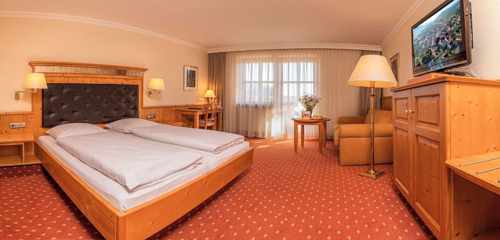 Hotel Amberger Hof Double Room 2