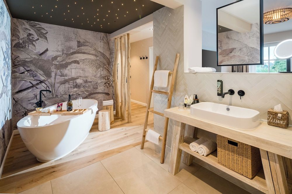 Das Oswald's Boutique Hotel Deluxe Suite, 1 King Bed, Non Smoking 3