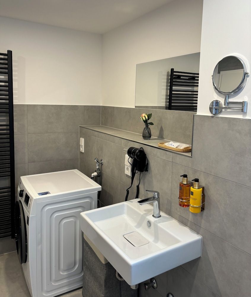 Rema Homes Bad Bellingen Deluxe Apartment, 2 Bedrooms, Non Smoking, Kitchen 18