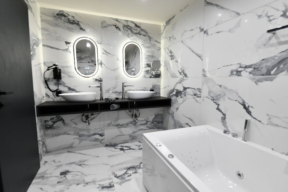 Resort Hotel Sonnenhof Grafenau Deluxe Suite, Balcony 4