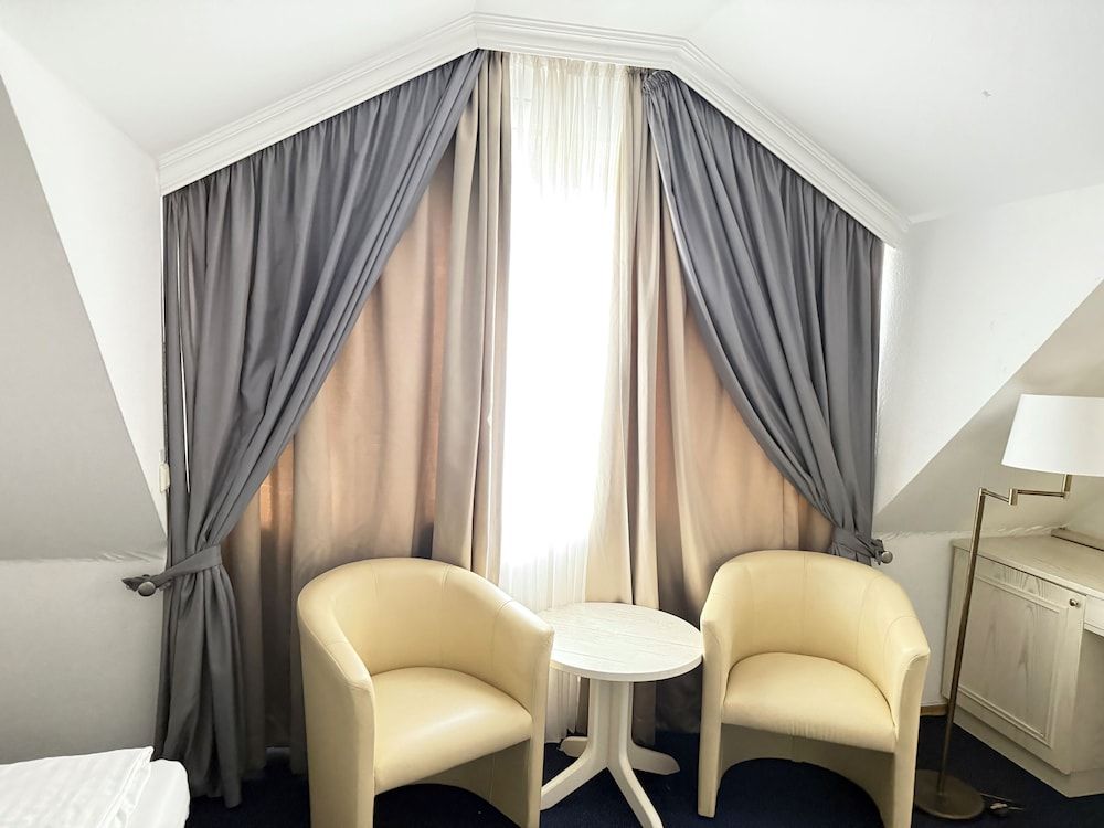 Hotel S Norderstedt Standard Single Room 2