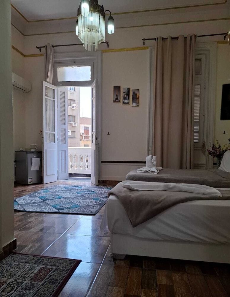 Deluxe Triple Room, Balcony, City View