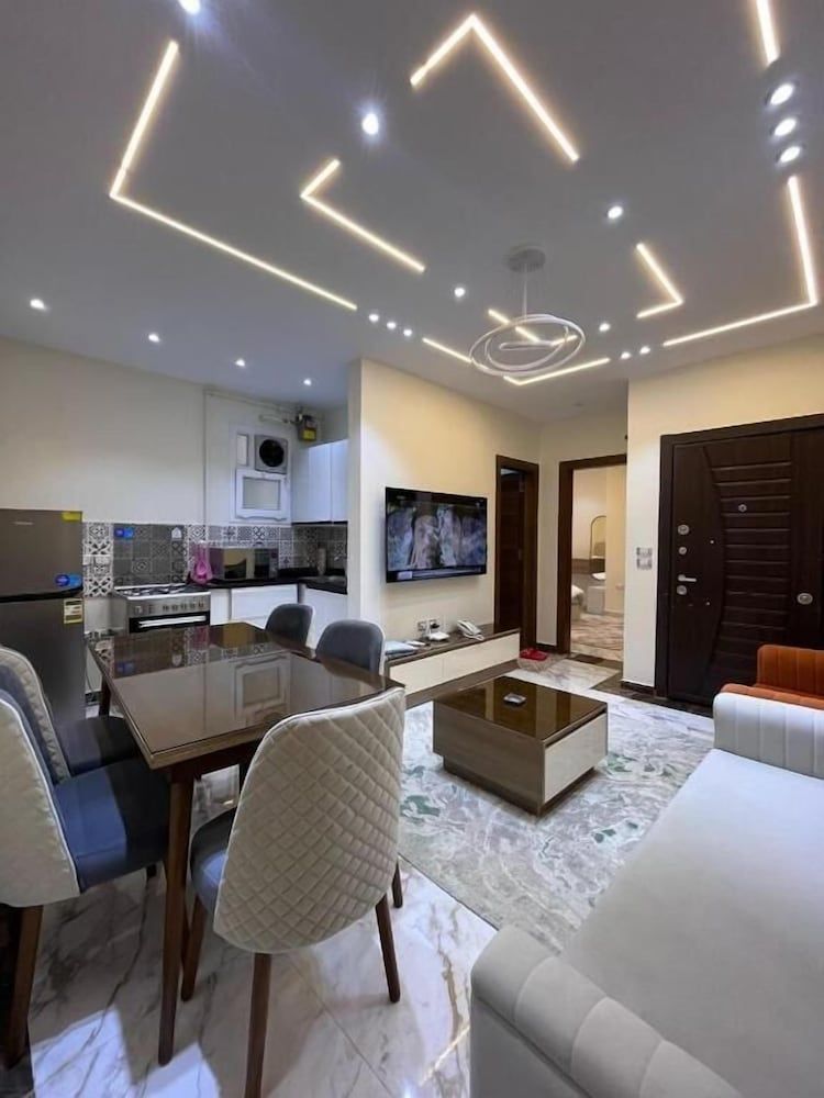 Zayed Plaza Apartment, 2 Bedrooms 4