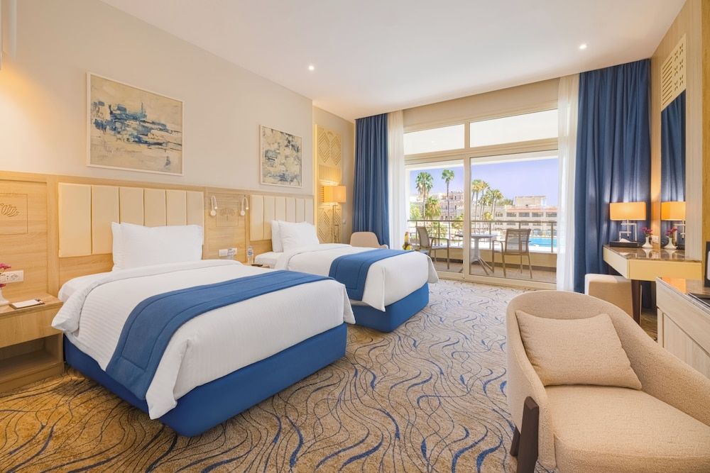 Helnan Antoniades Palace Deluxe Double or Twin Room 5