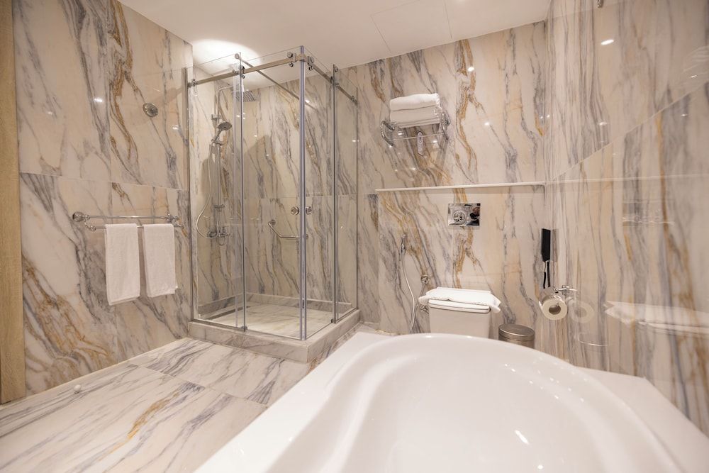 Helnan Antoniades Palace Family Room 2