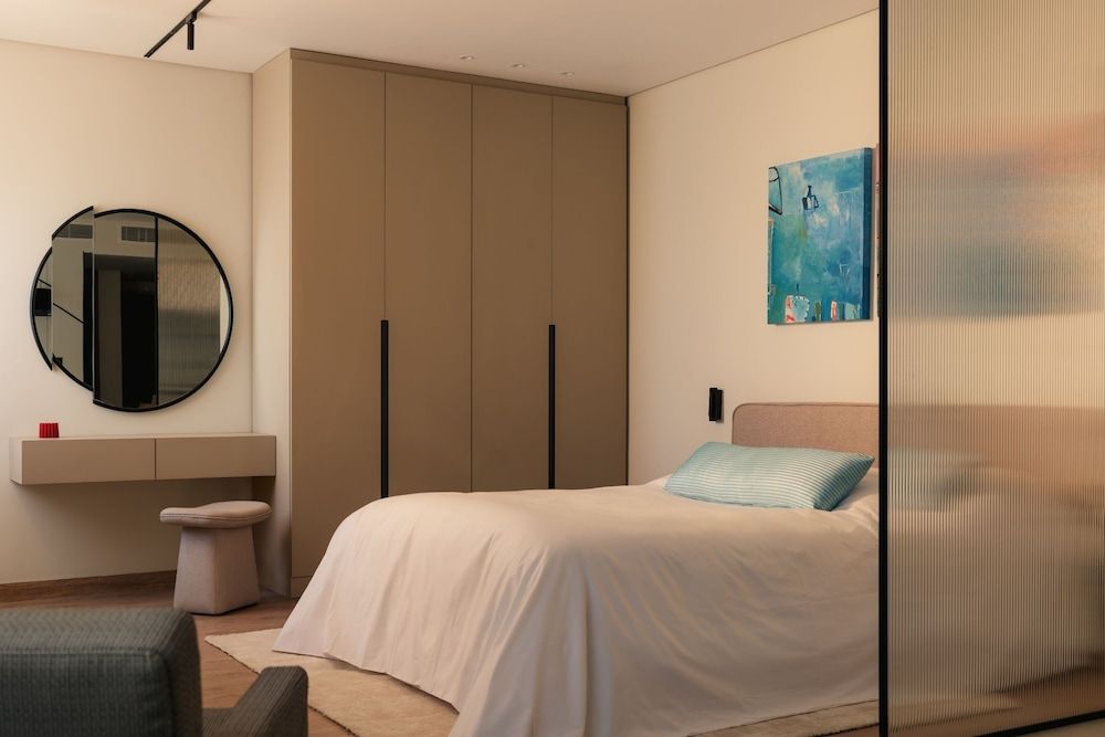 Studio, 1 Bedroom, City View