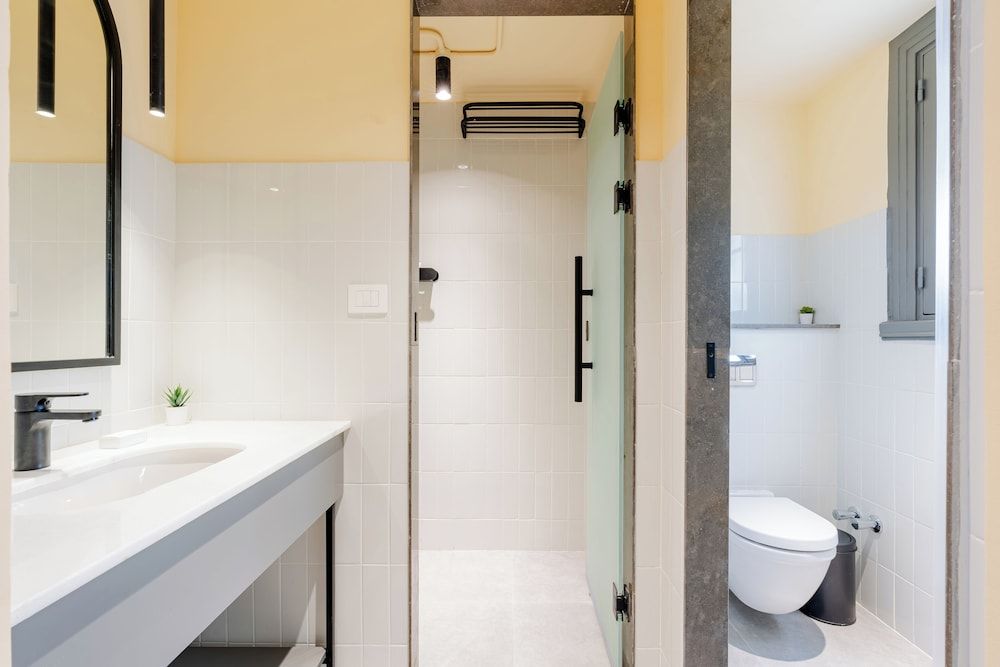 Brassbell Grey Studio Menasce House Apartment, 1 Bedroom, City View 10