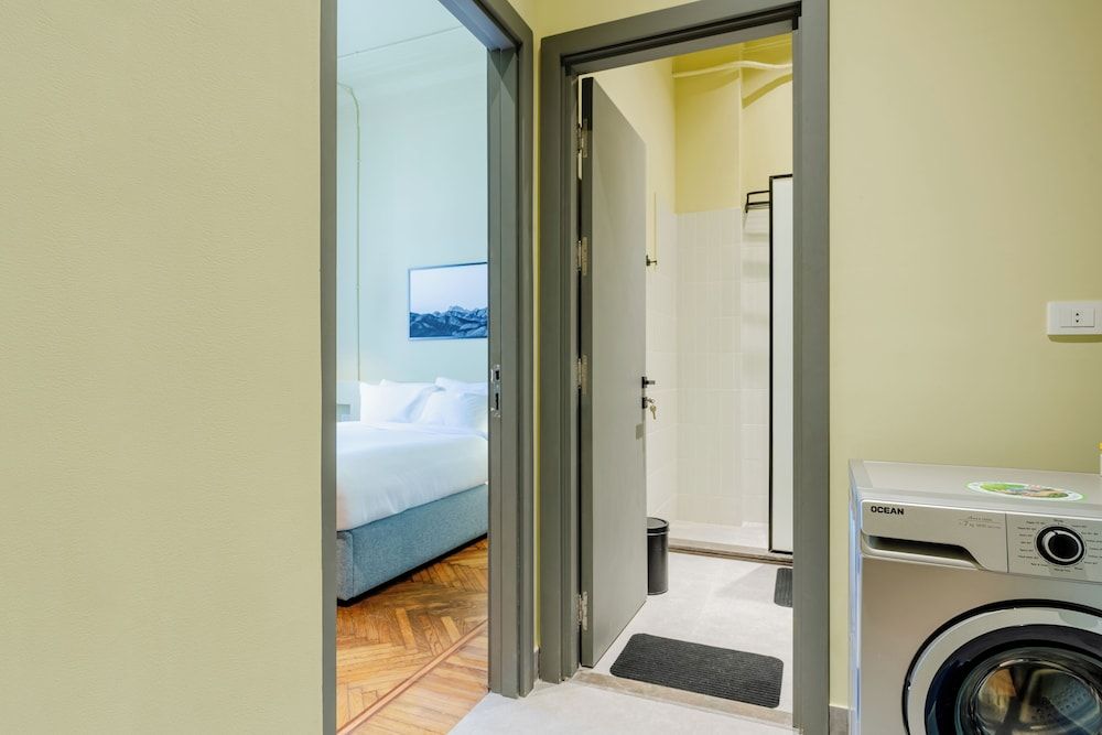 Brassbell Grey Studio Menasce House City Apartment, 2 Bedrooms, Balcony, City View 5