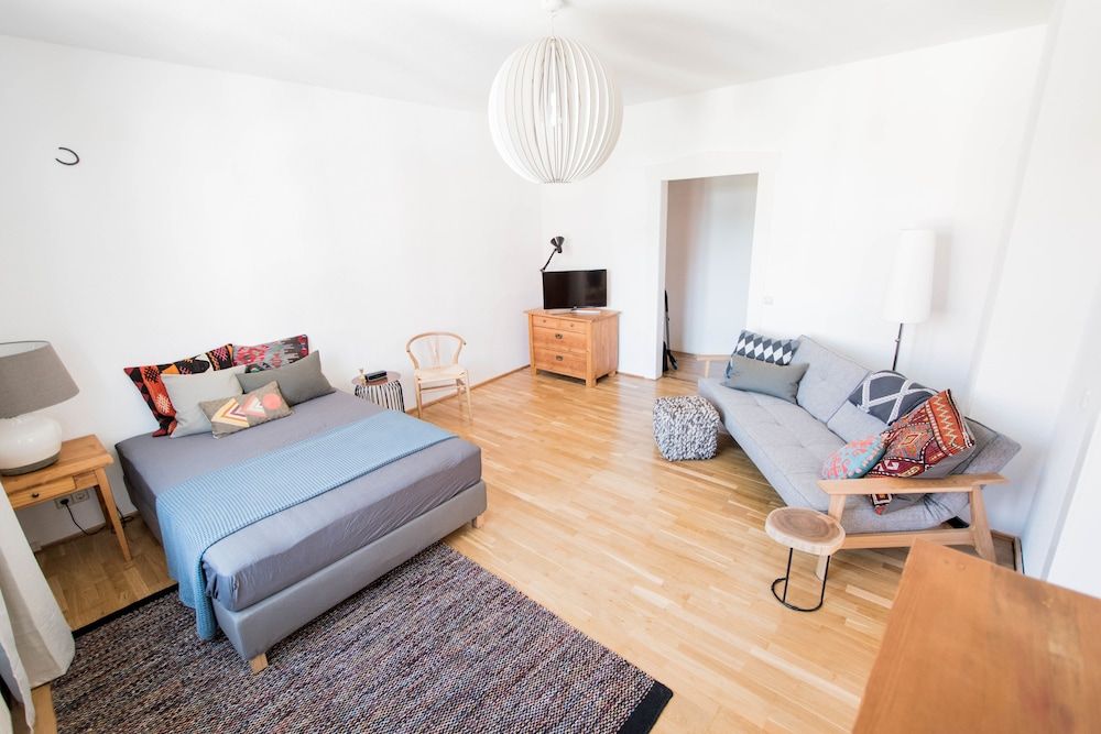 Modern design im klassischen Altbau Design Condo, 2 Bedrooms, Kitchen, City View 23