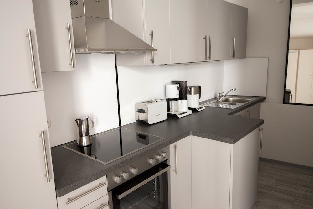 Altstadt Suite Deluxe Condo, 3 Bedrooms, Patio, Beachfront 21