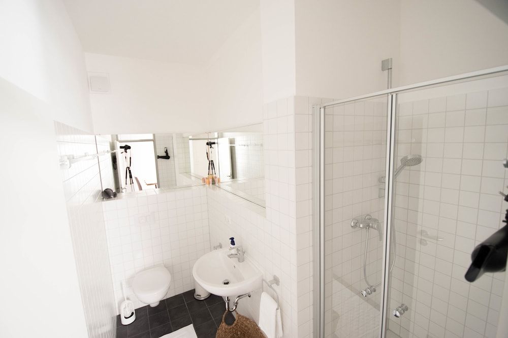 Altstadt Suite Deluxe Condo, 3 Bedrooms, Patio, Beachfront 25