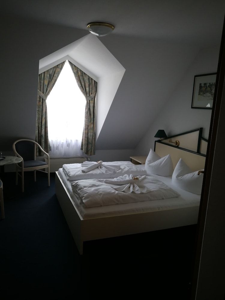 Hotel 3 Linden Economy Double Room, 1 Bedroom 3