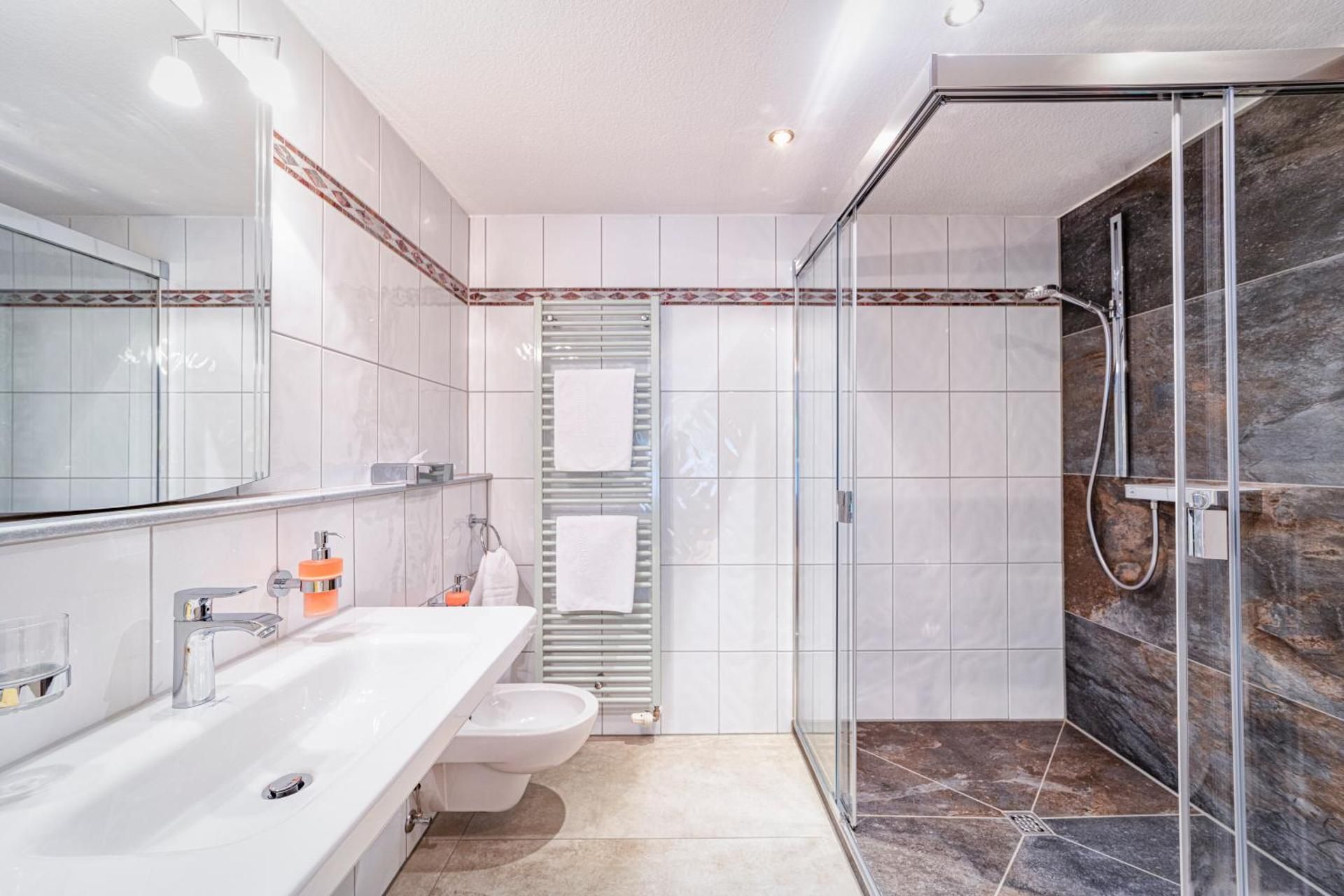 Comfort Double Room with Lakeside