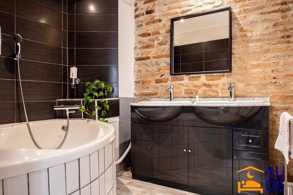 Au Coeur de Perpignan Comfort Apartment, 2 Bedrooms, Non Smoking, Private Bathroom - 2nd floor 8