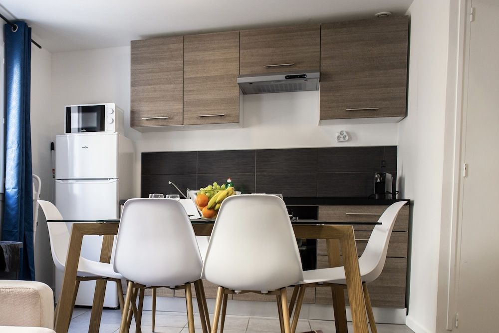 Au Coeur de Perpignan Comfort Apartment, 2 Bedrooms, Non Smoking, Private Bathroom - 2nd floor 4