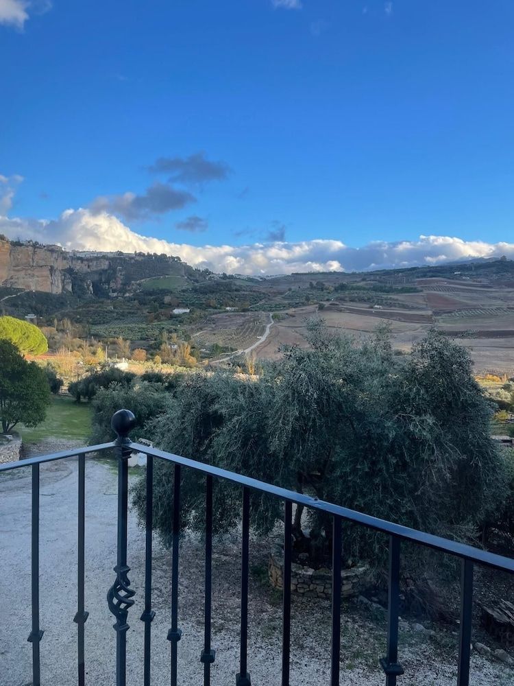 Hotel Rural La Hacienda de Ronda Comfort Double or Twin Room, City View 13