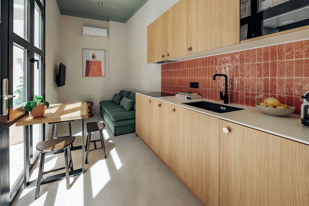 Apartment, Courtyard View (Loft 9)