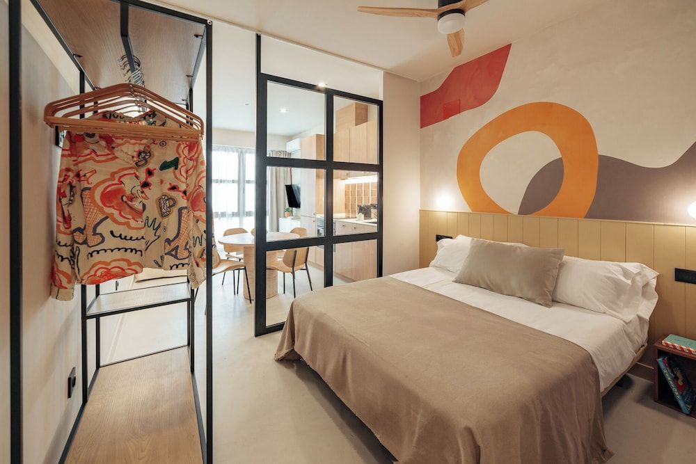 Superior Apartment, Courtyard View (Loft 5)