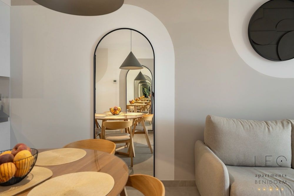 Sunset Cliffs Sea View Deluxe Apartment 6